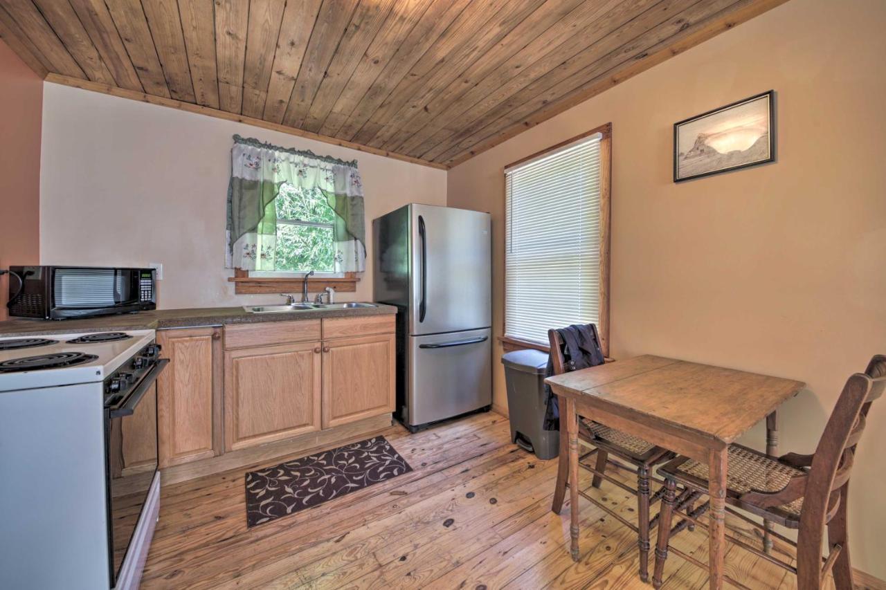 Pet-Friendly Cottage With Fire Pit - 3 Mi To Siu! Карбондейл Экстерьер фото