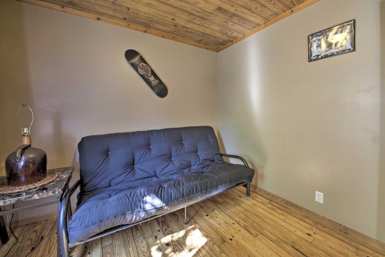 Pet-Friendly Cottage With Fire Pit - 3 Mi To Siu! Карбондейл Экстерьер фото
