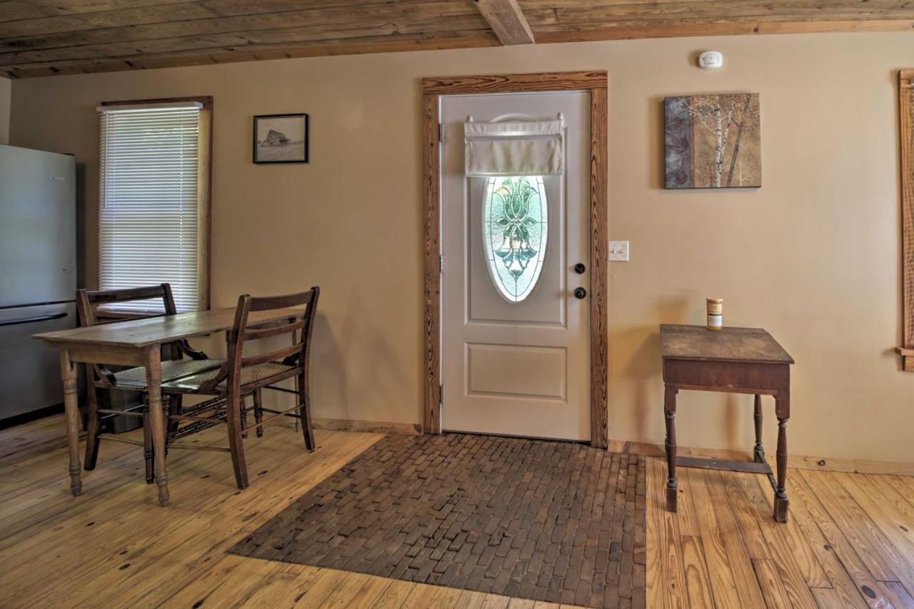 Pet-Friendly Cottage With Fire Pit - 3 Mi To Siu! Карбондейл Экстерьер фото